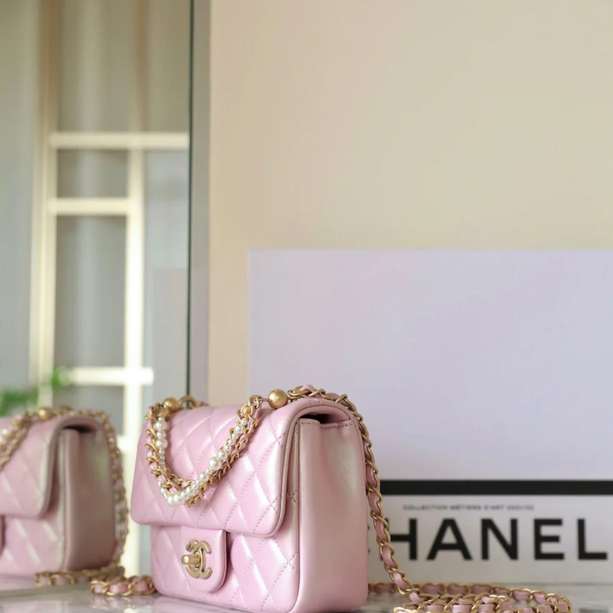 CHANEL CLASSIC FLAP MINI BAG IN PINK LAMBSKIN WITH GOLD HARDWARE